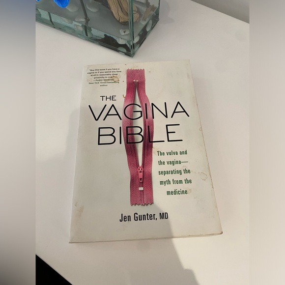 The Vagina Bible Book - Picture 2 of 3